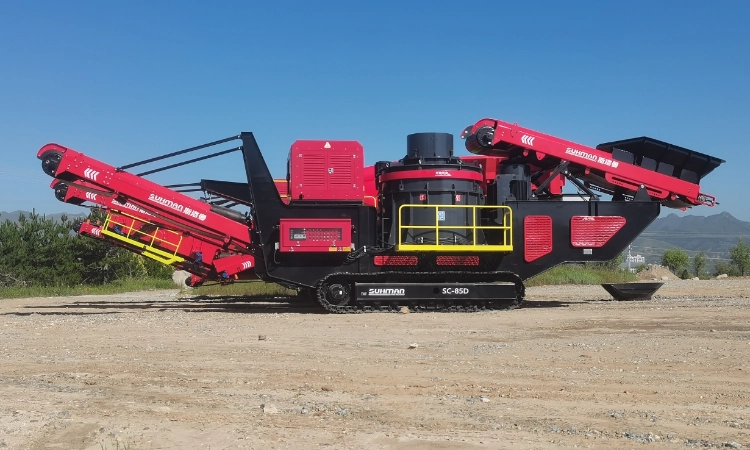 Revolutionizing Construction: The Power of Mobile Crusher and Screenin